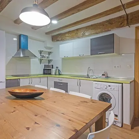 Apartment Ramblas, Comfort In Bcn For 8 Persons