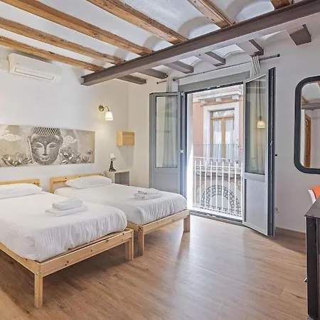 Apartment Ramblas, Comfort In Bcn For 8 Persons