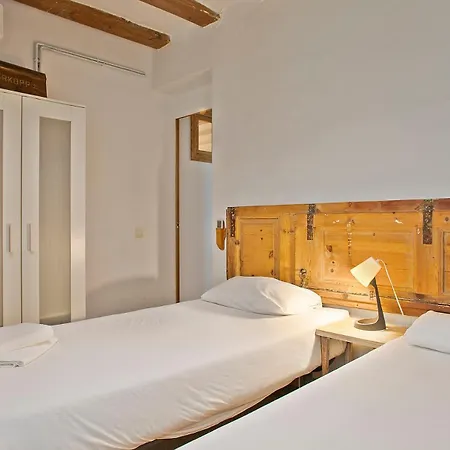 Apartment Ramblas, Comfort In Bcn For 8 Persons *