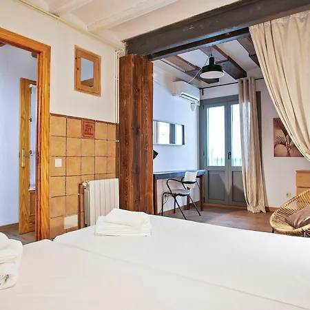 Ramblas, Comfort In Bcn For 8 Persons